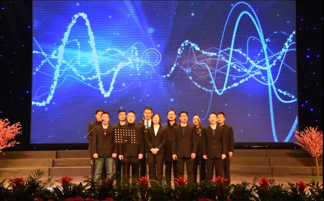 伯乐体育艾普喷涂机器人